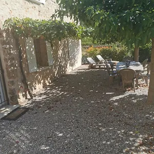 https://jas-de-marripey.fr-provencehotel.com